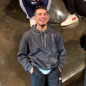 Meet your Posher, Jose